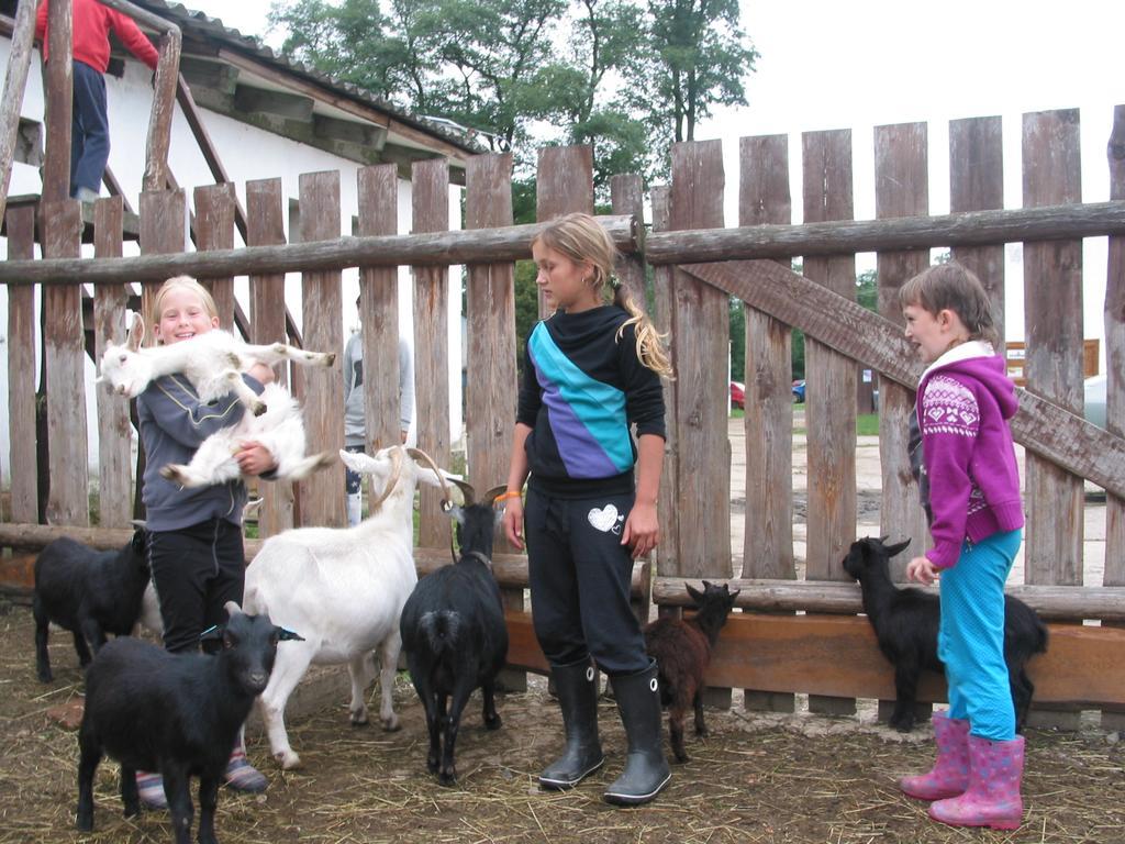 Mělník Zoopark Zelcin 빌라 외부 사진