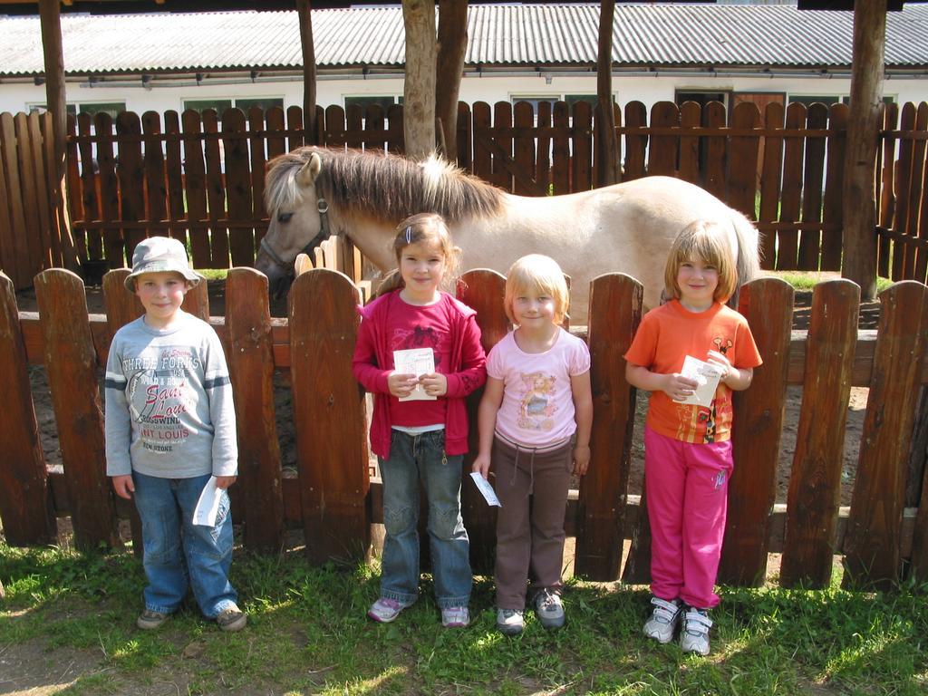 Mělník Zoopark Zelcin 빌라 외부 사진