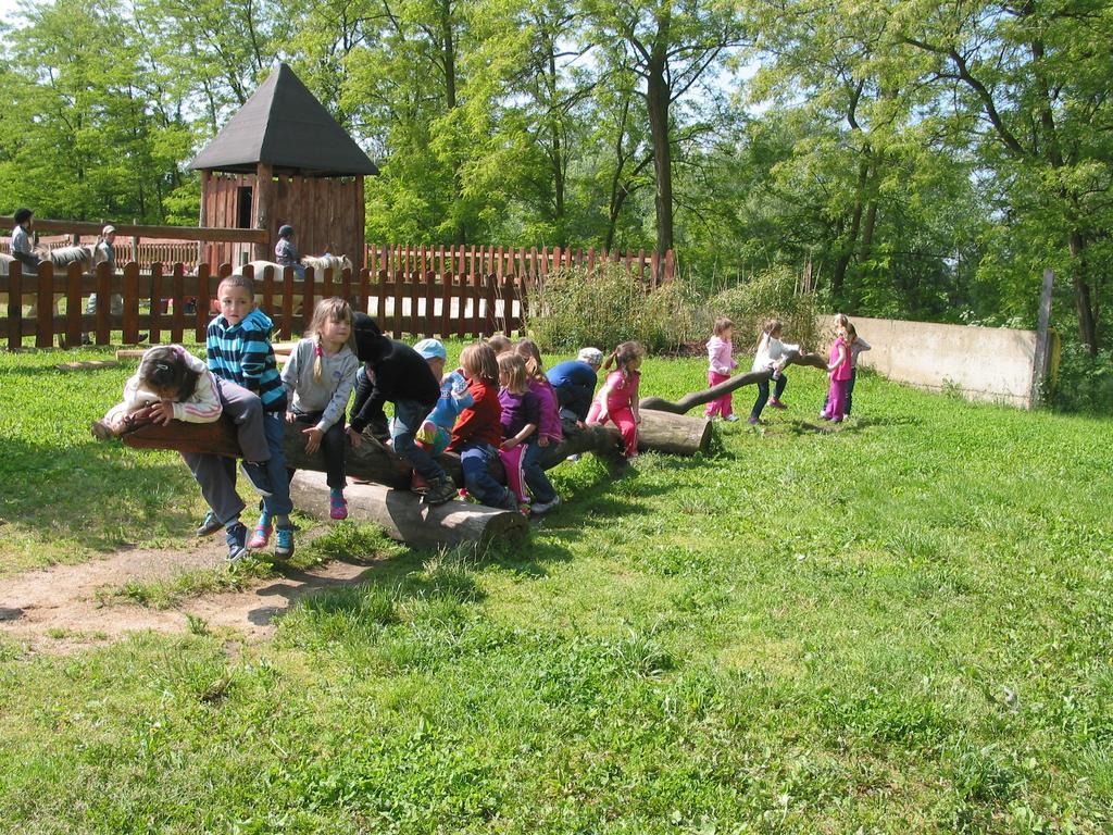 Mělník Zoopark Zelcin 빌라 외부 사진