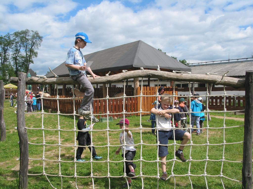 Mělník Zoopark Zelcin 빌라 외부 사진