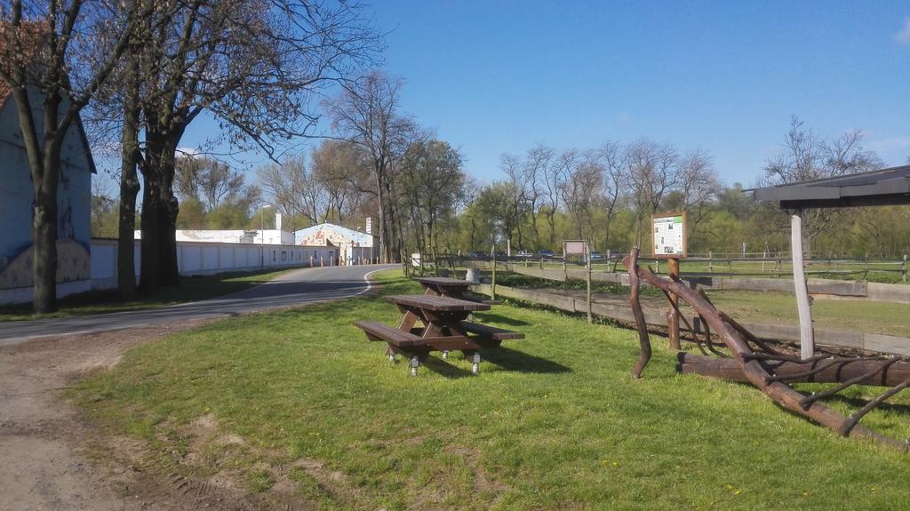 Mělník Zoopark Zelcin 빌라 외부 사진