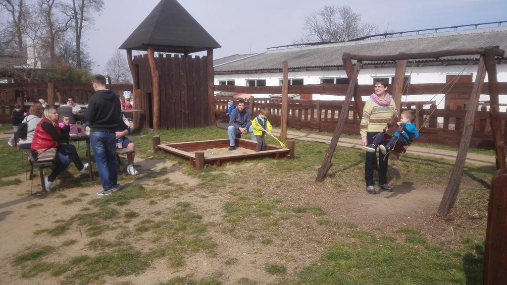 Mělník Zoopark Zelcin 빌라 외부 사진
