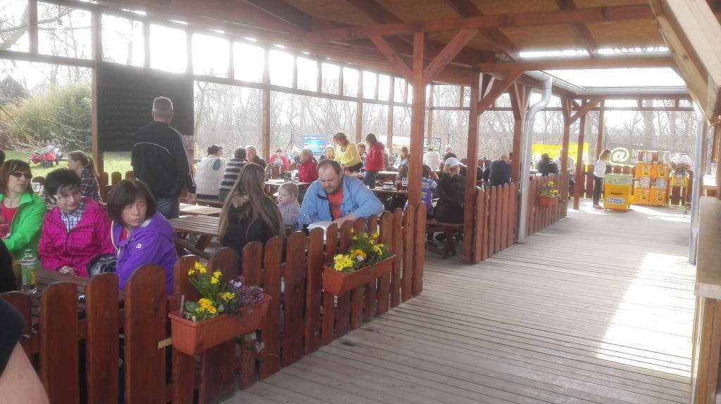 Mělník Zoopark Zelcin 빌라 외부 사진